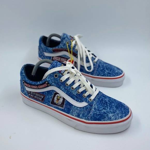 Vans Men's Old Skool Cobra Kai Eagle Fang Karate Blue White shoes Size 9.5 - Picture 4 of 7
